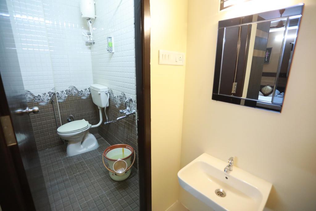S4 Residency Hotel Madras Buitenkant foto