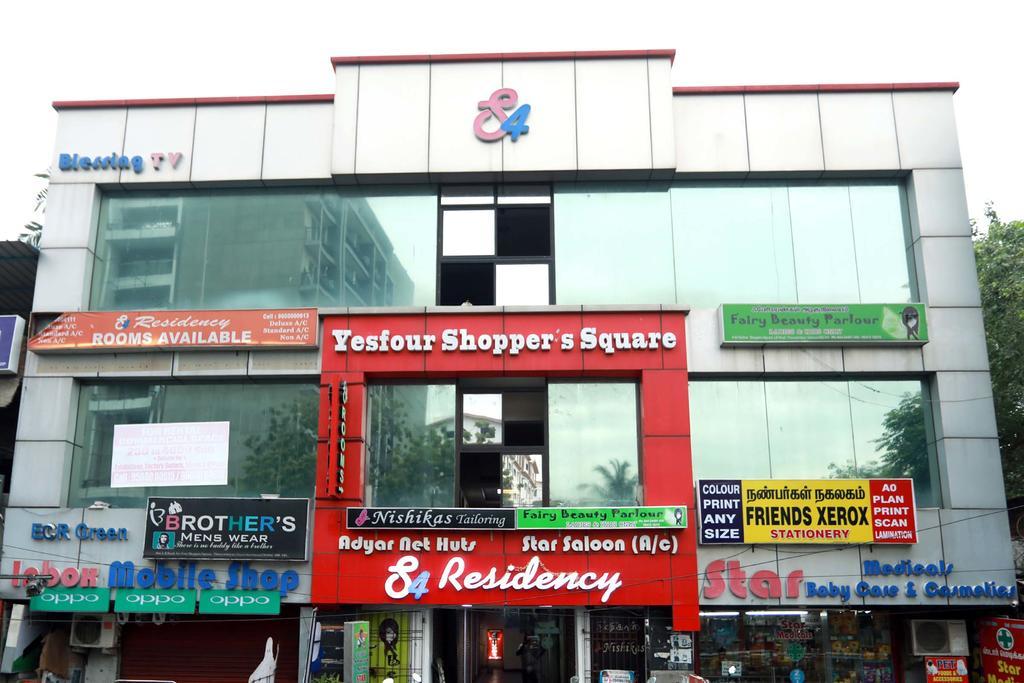 S4 Residency Hotel Madras Buitenkant foto